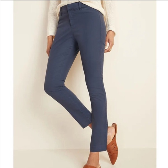 Old Navy Pants - Old Navy Pixie Chino Ankle Pants